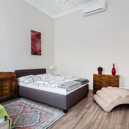 Buda Castle -shiny 3 Bedrooms Budapest