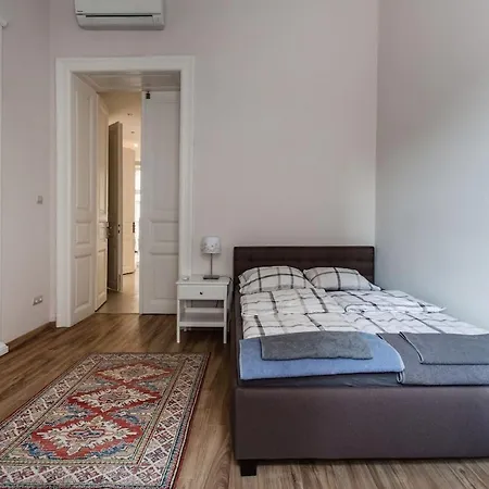 Buda Castle -shiny 3 Bedrooms *