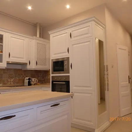 Appartement Buda Castle -shiny 3 Bedrooms Budapest