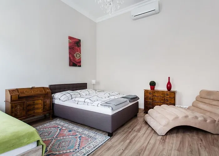Buda Castle -shiny 3 Bedrooms Budapest
